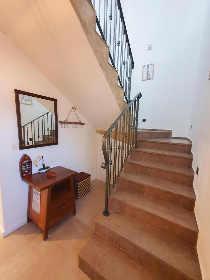 Villa Alara - Charming Villa With Heated Swimming Pool Milohnici Eksteriør billede